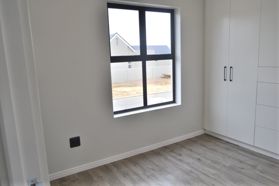 3 Bedroom Property for Sale in Somerset Lakes Western Cape